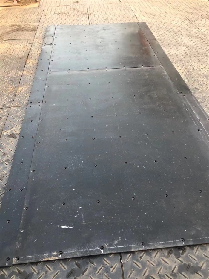 渣土车不粘土车厢滑板要求有哪些